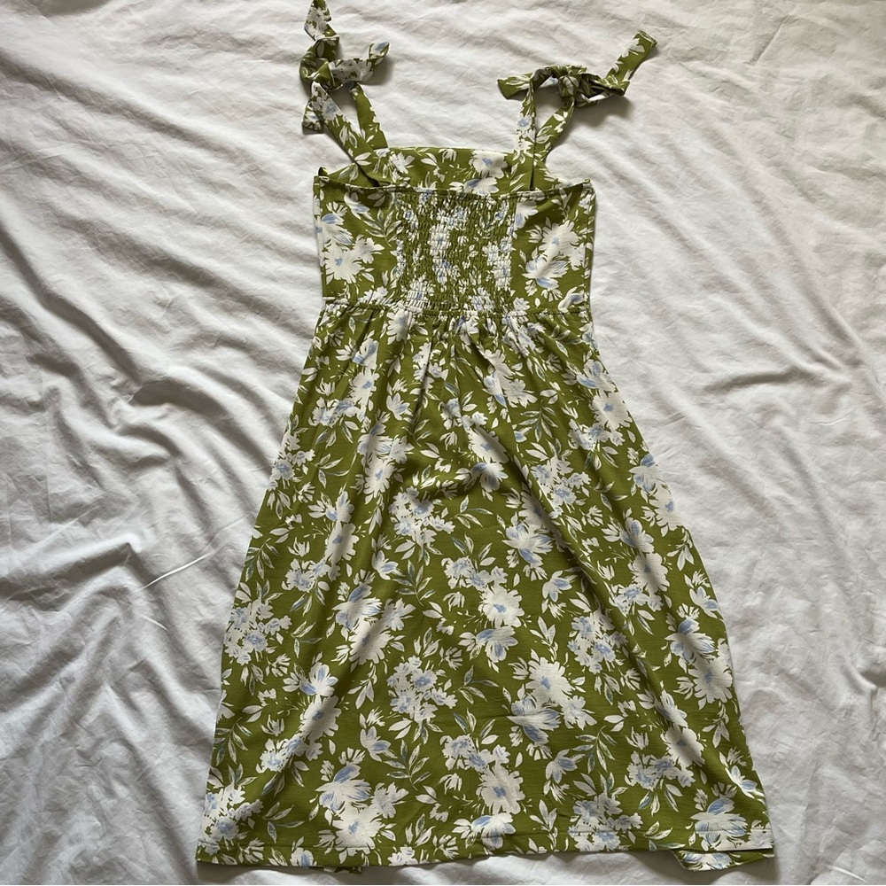 Monteau Women’s Dress Green White Floral Smocked Midi Spring Summer Easter Flowy - Picture 7 of 16